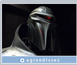Dans Battlestar Galactica, Zoic a fait appel à la solution graphique NVIDIA Quadro FX pour fusionner des personnages virtuels tels que ce vilain Cylon dans des scènes auxquelles participent des acteurs réels.